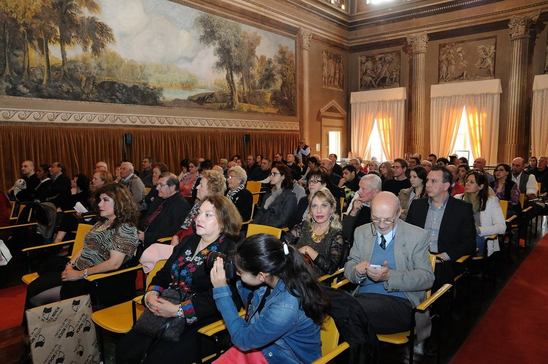 audience at villa ghirlanda