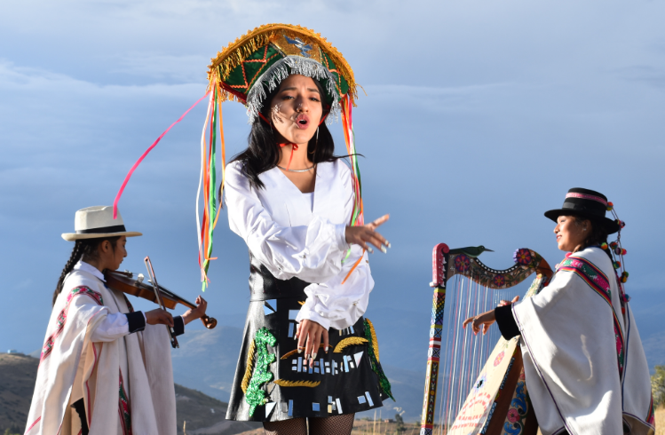 Article about Quechua pop singer Renata Flores Rivera